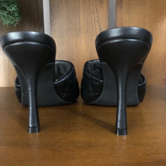 NEW Olivia and Kate Quilted SQUARE TOE High Heel Sandals Black Size 8 - Picture 7 of 8